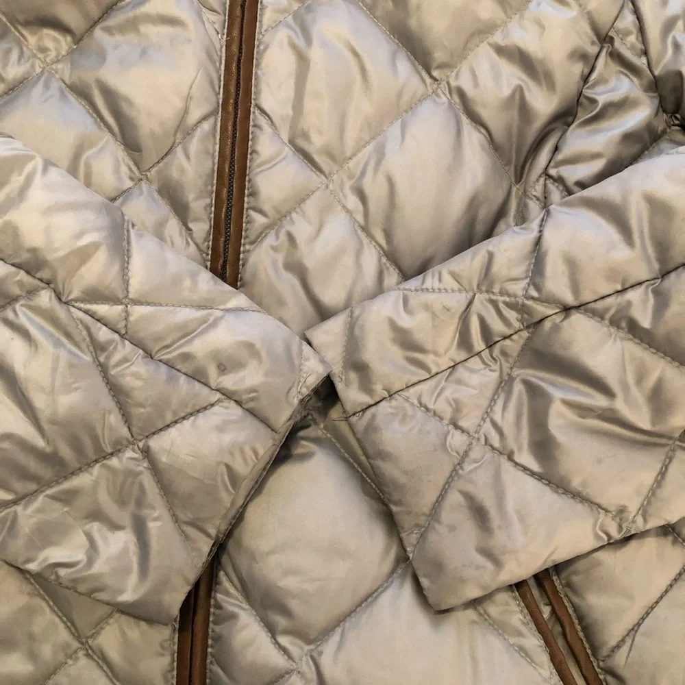 Lauren Ralph Lauren down hooded jacket. Size small. - Picture 9 of 16